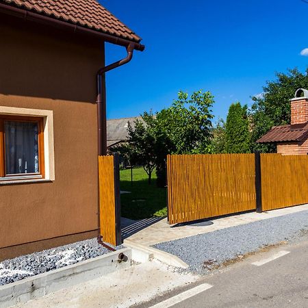 Erőss Kulcsosház Lăzarea Exterior foto