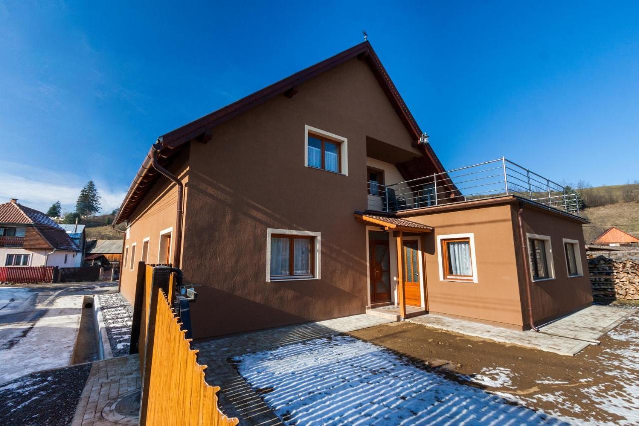 Erőss Kulcsosház Lăzarea Exterior foto