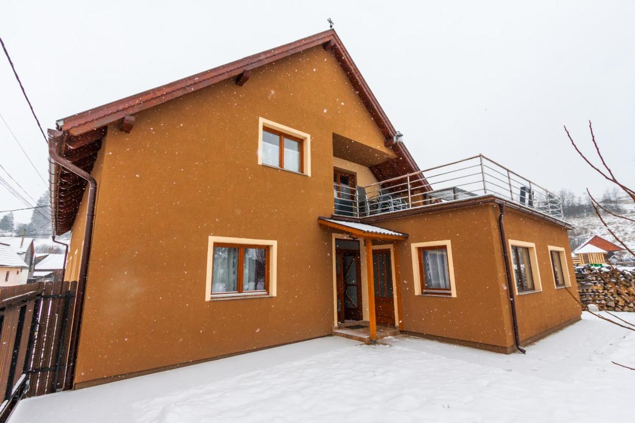 Erőss Kulcsosház Lăzarea Exterior foto