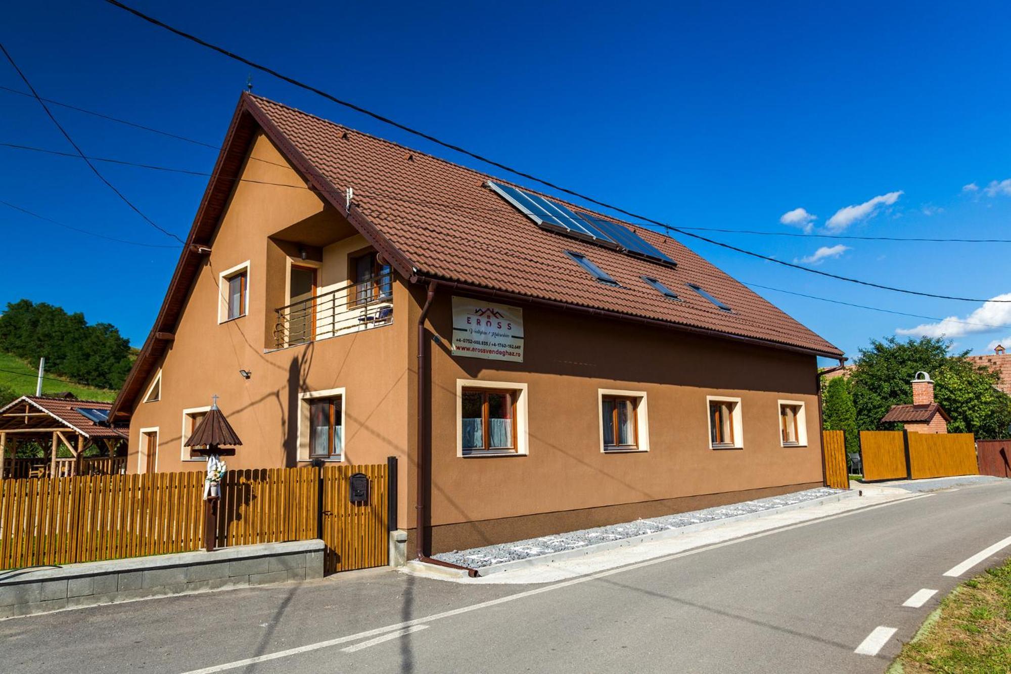 Erőss Kulcsosház Lăzarea Exterior foto