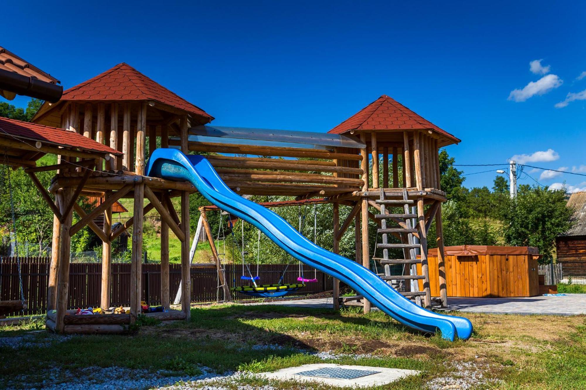 Erőss Kulcsosház Lăzarea Exterior foto